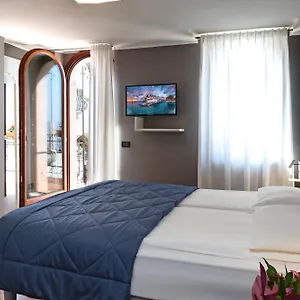 Hotel All'ancora Garda (Verona)
