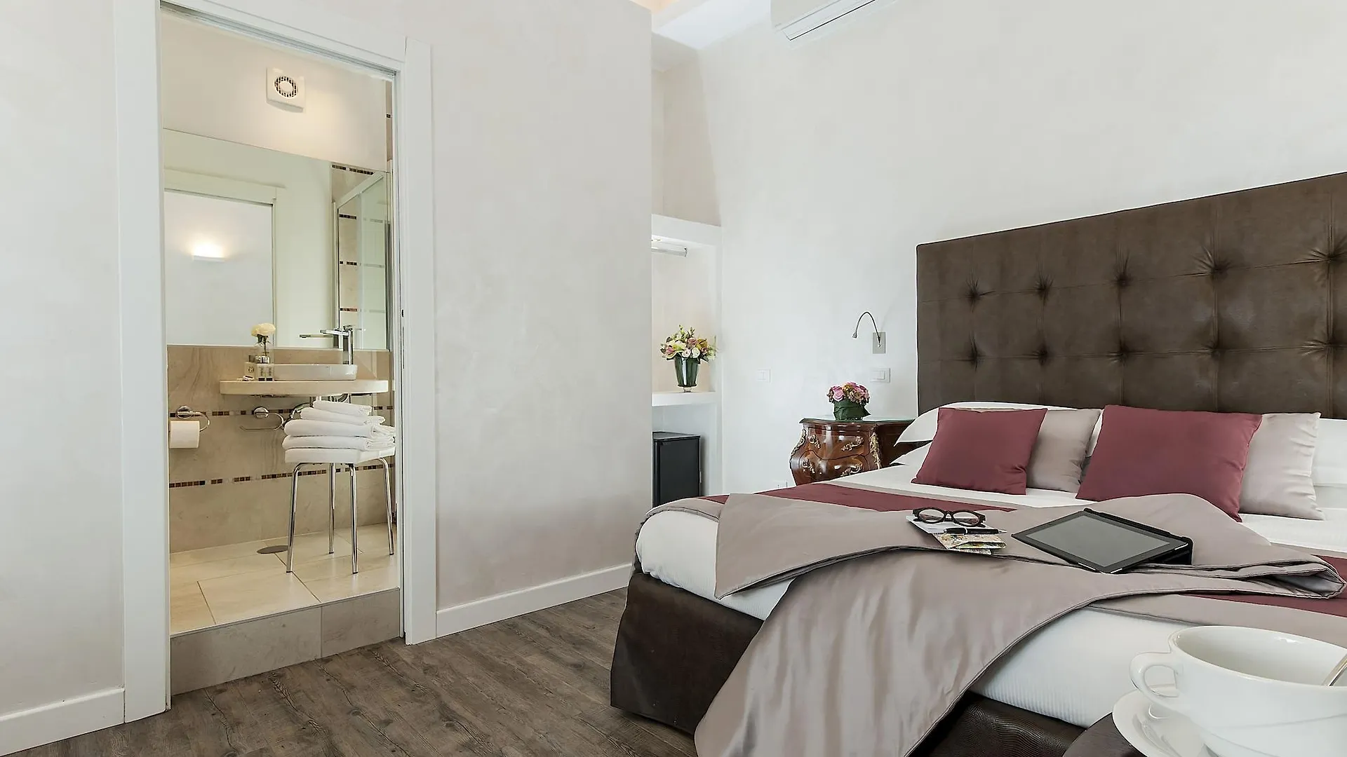 Residenza Zanardelli Bed & Breakfast Rome Italy