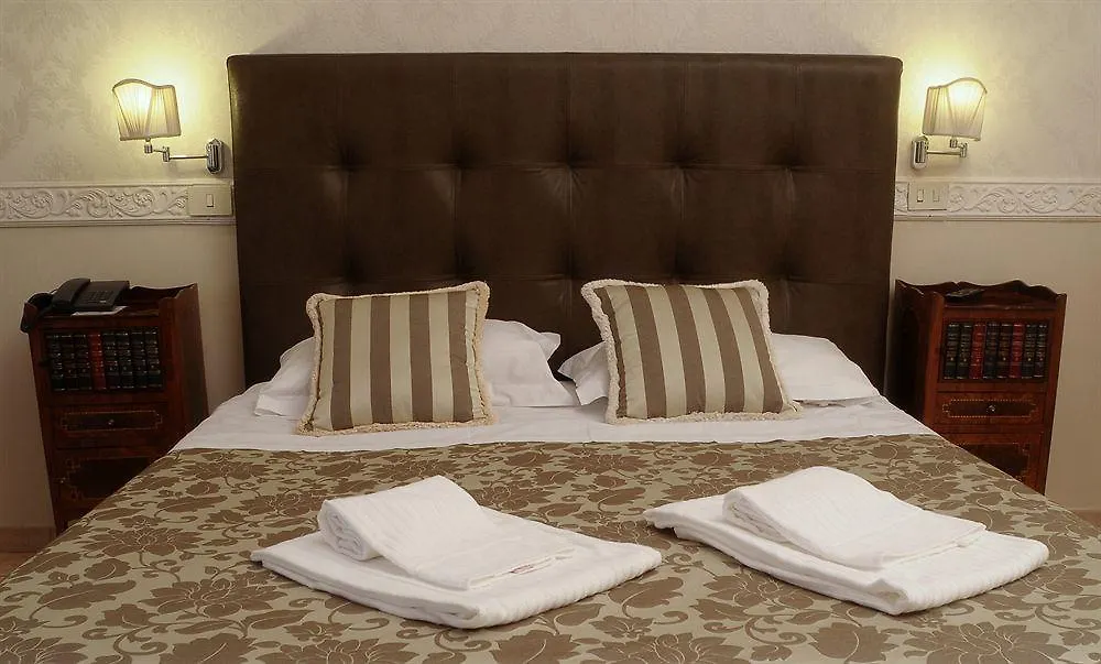 Residenza Zanardelli Bed & Breakfast Rome
