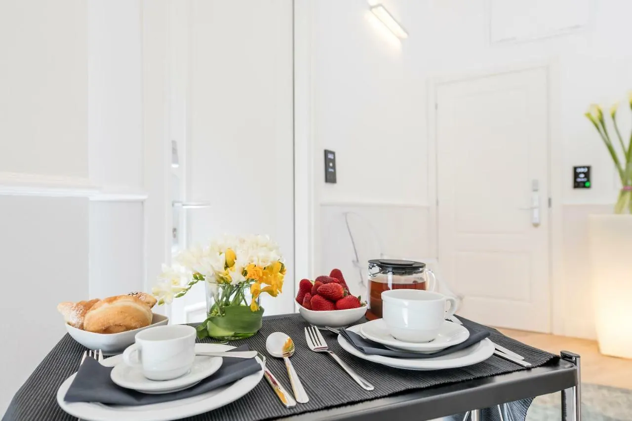 Residenza Zanardelli Bed & Breakfast Rome