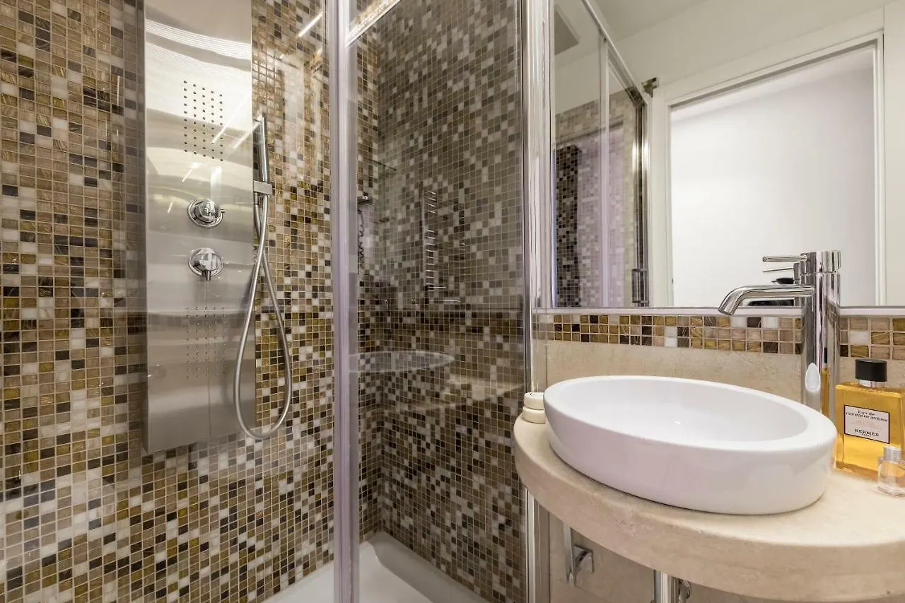 Residenza Zanardelli Bed & Breakfast Rome 2*,  Italy